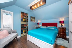 Bedroom- click for photo gallery